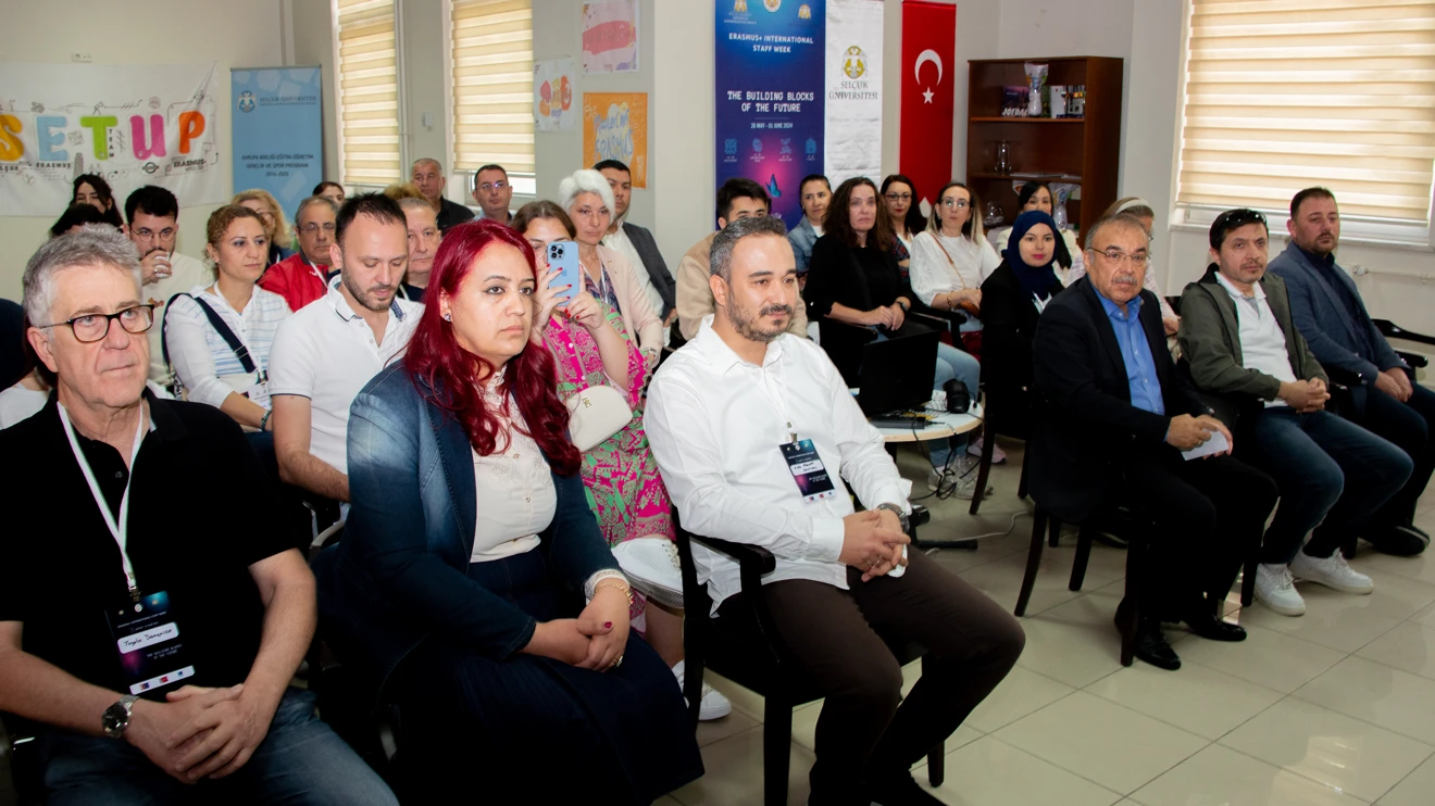 11 ülkeden araştırmacılar Selçuk Üniversitesinde bir araya geldi